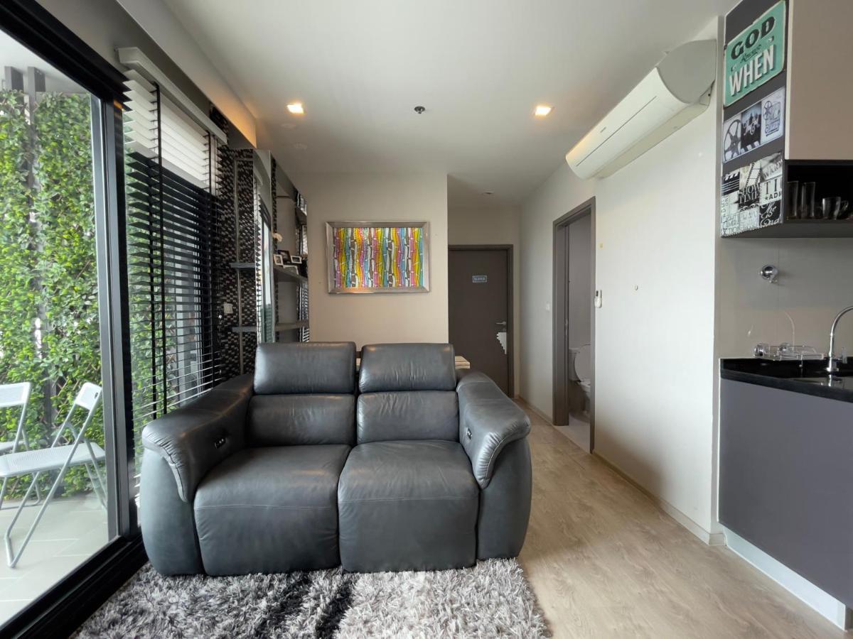 The Base Deluxe Kingsize Apartment Pattaya Exterior photo