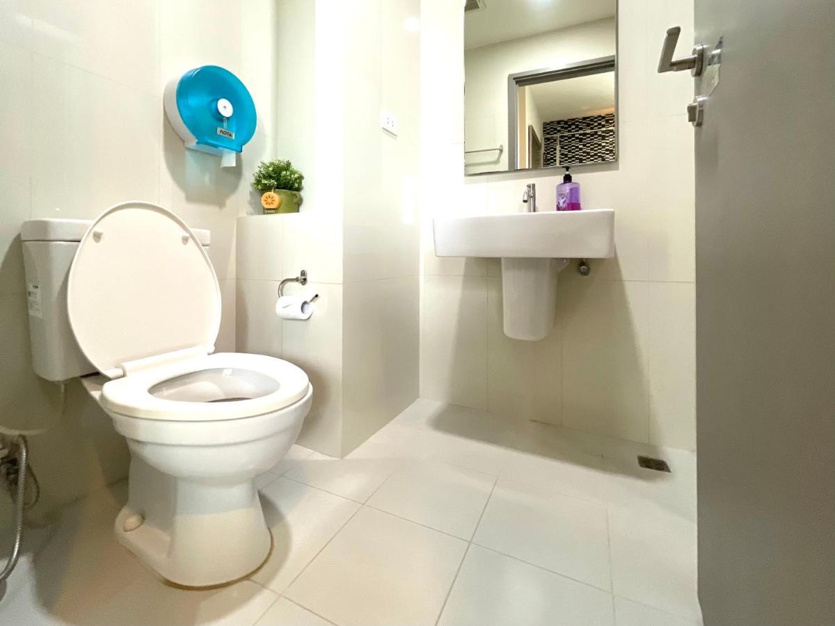 The Base Deluxe Kingsize Apartment Pattaya Exterior photo